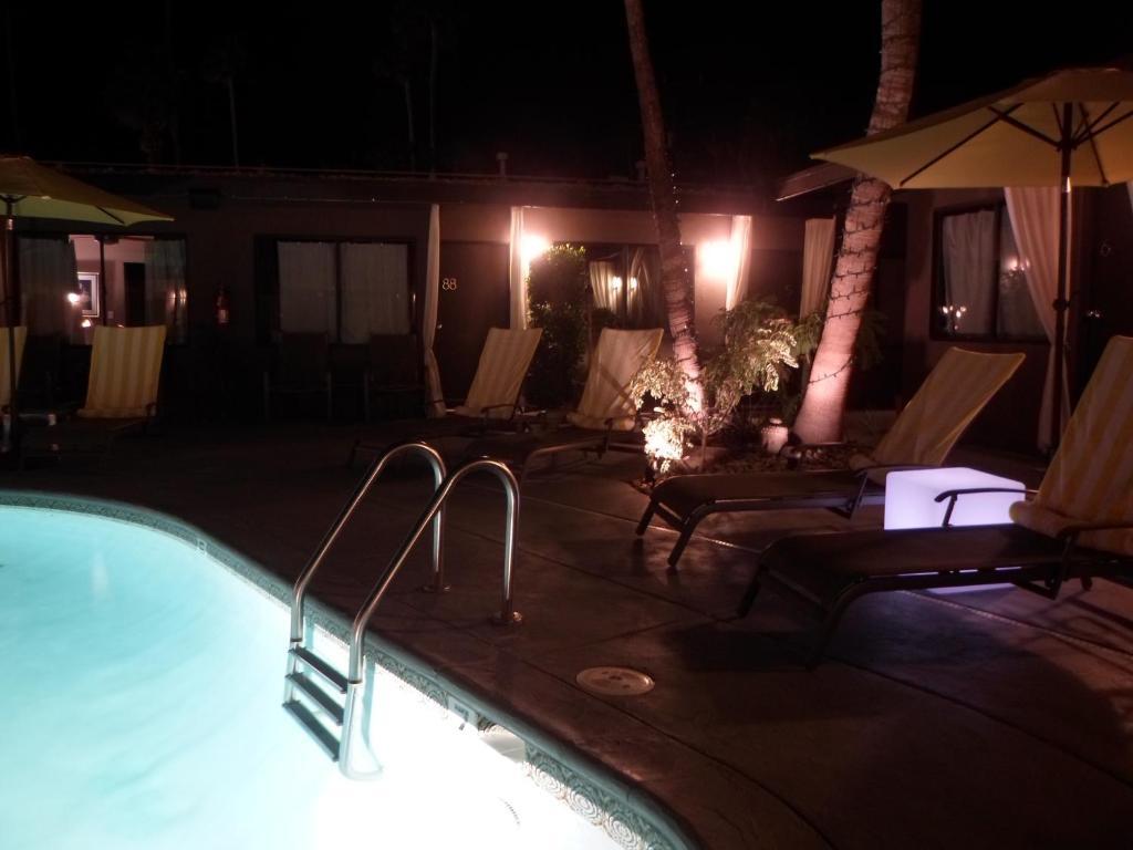 Avanti Hotel Palm Springs Extérieur photo