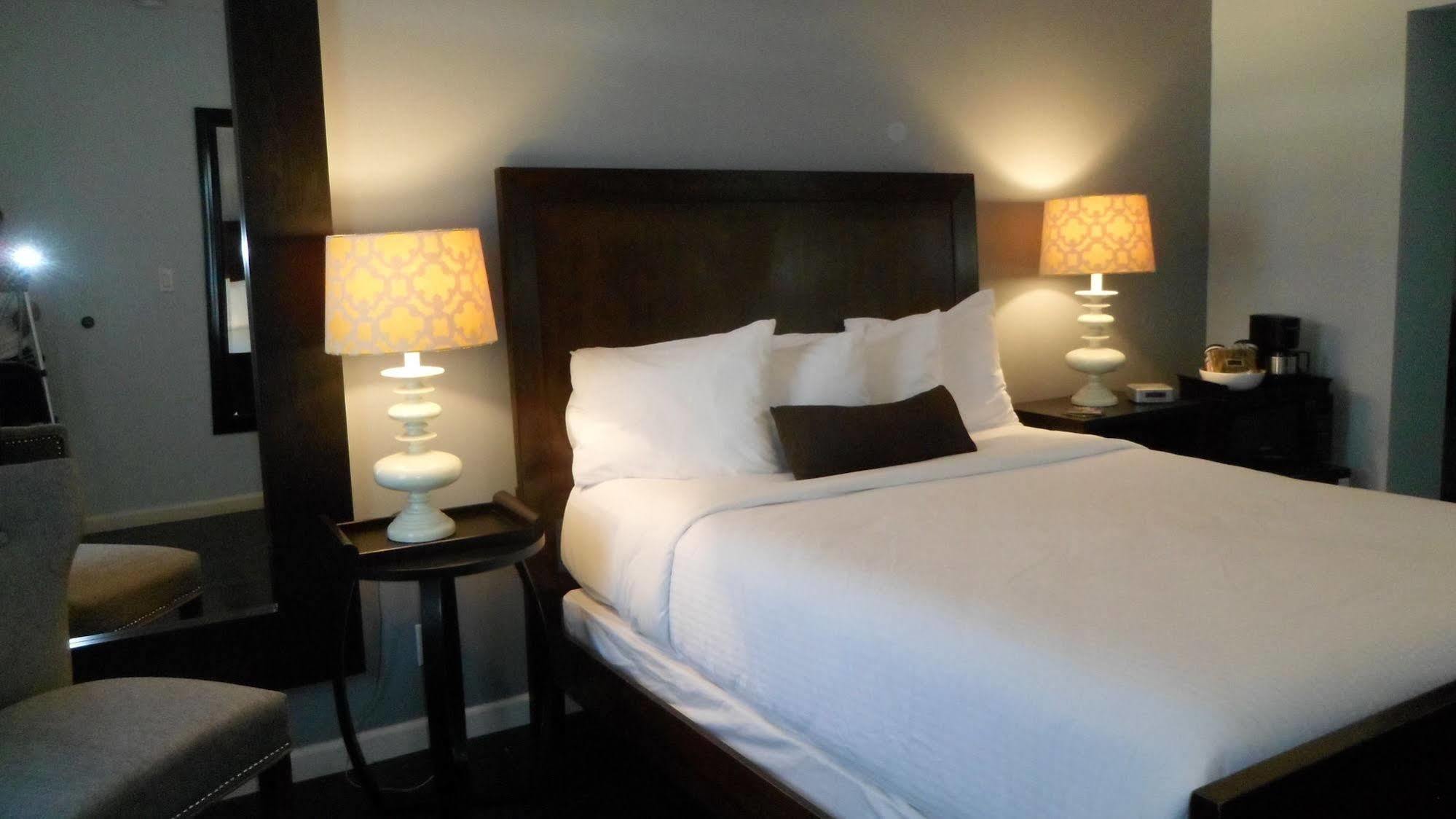 Avanti Hotel Palm Springs Extérieur photo